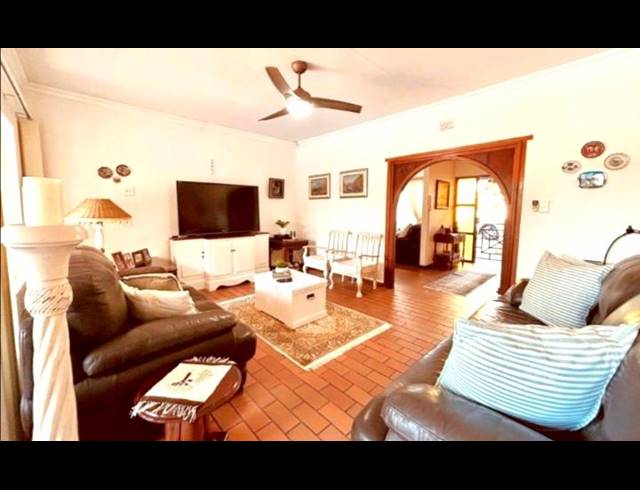 4 BEDROOM HOUSE FOR SALE IN MEER EN SEE